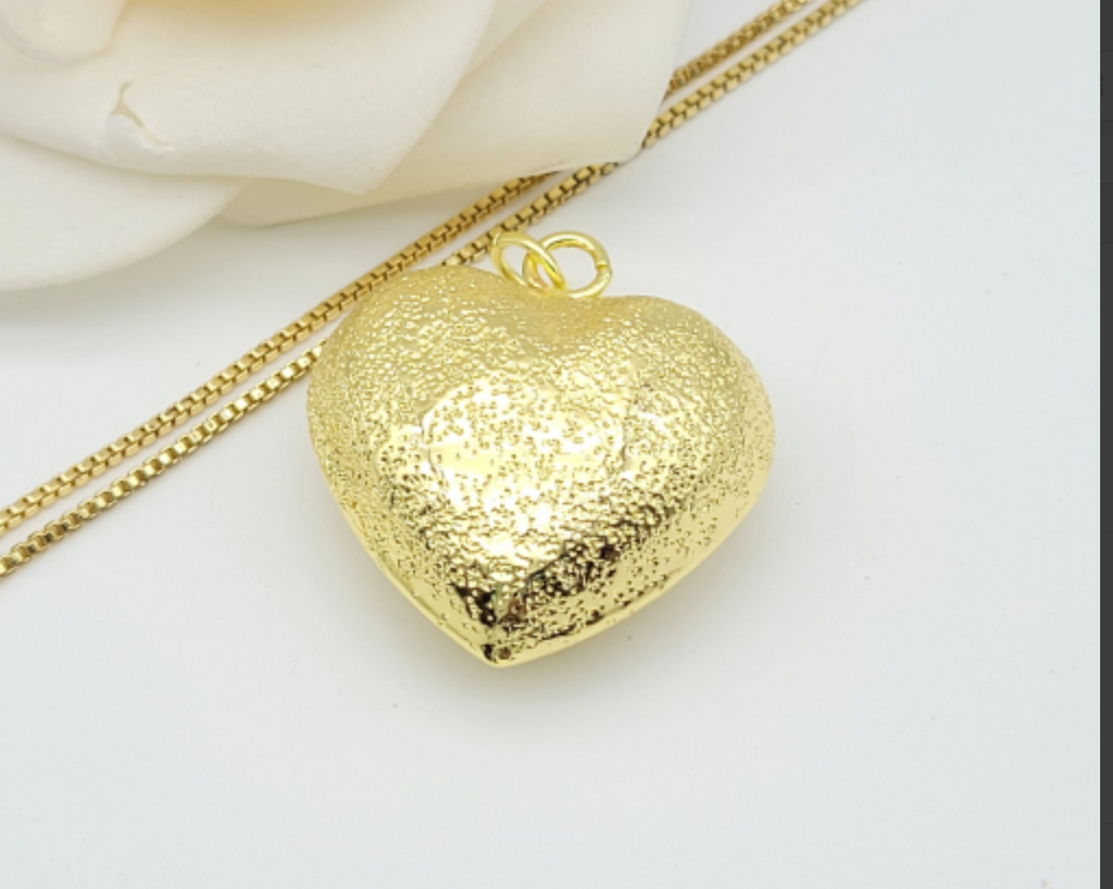 18K Gold Plated Heart Pendant Necklace with Cubic Zirconia Link Chain for Women